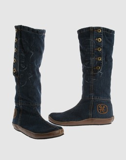 RATON - CHAUSSURES - Bottes sur YOOX.COM