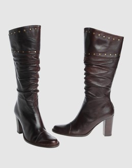 GESTE PROPOSITION - CHAUSSURES - Bottes sur YOOX.COM