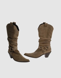 GESTE PROPOSITION - CHAUSSURES - Bottes sur YOOX.COM
