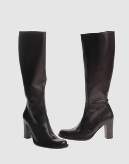 GESTE PROPOSITION - CHAUSSURES - Bottes sur YOOX.COM