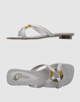 MISS D - CHAUSSURES - Sandales sur YOOX.COM