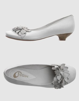 MISS D - CHAUSSURES - Escarpins sur YOOX.COM