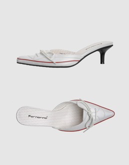 FORNARINA - CHAUSSURES - Sabots sur YOOX.COM