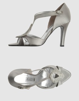 ARKTE - CHAUSSURES - Sandales � talons sur YOOX.COM