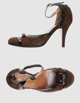 LATITUDE FEMME - CHAUSSURES - Escarpins sur YOOX.COM