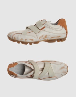 CESARE P. - CHAUSSURES - Sneakers sur YOOX.COM