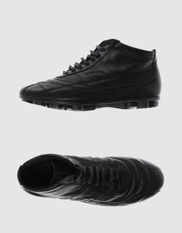 FRAU - CHAUSSURES - Chaussures � lacet sur YOOX.COM
