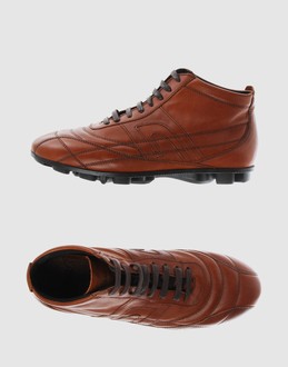 FRAU - CHAUSSURES - Chaussures � lacet sur YOOX.COM