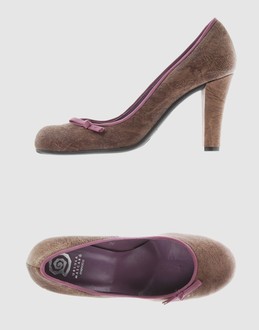 URSULA MASCARO' - CALZATURE - Decolletes su YOOX.COM