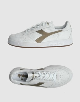 Sneakers - FÜR - - DIADORA -