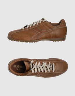 Sneakers - FÜR - - DIADORA -