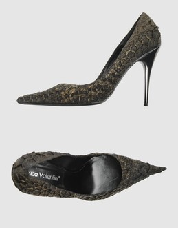 LUCA VALENTINI - CHAUSSURES - Escarpins sur YOOX.COM