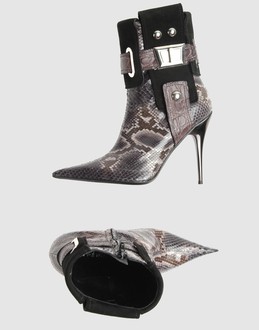 LUCA VALENTINI - CHAUSSURES - Bottines sur YOOX.COM