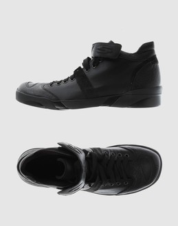 OXS - CHAUSSURES - Sneakers sur YOOX.COM