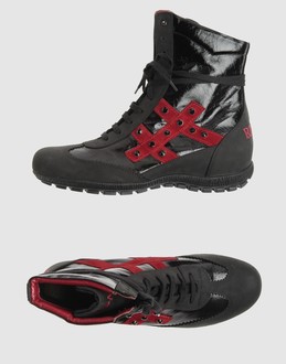 MARIAGRAZIARIPARI - CHAUSSURES - Bottines sur YOOX.COM