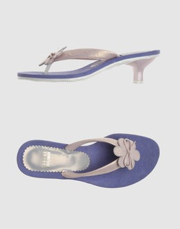 STUART WEITZMAN - CHAUSSURES - Sandales � talons sur YOOX.COM