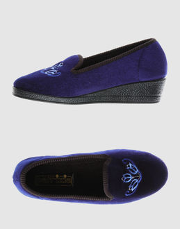 PATRIZIA C. - CHAUSSURES - Chaussons sur YOOX.COM