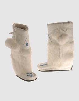 MUKLUKS CANADA - CHAUSSURES - Bottes sur YOOX.COM