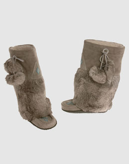 MUKLUKS CANADA - CHAUSSURES - Bottes sur YOOX.COM