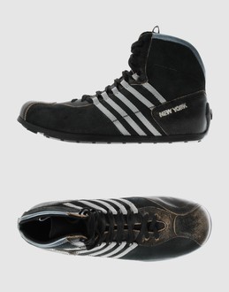Sneakers - FÜR - - CULT -