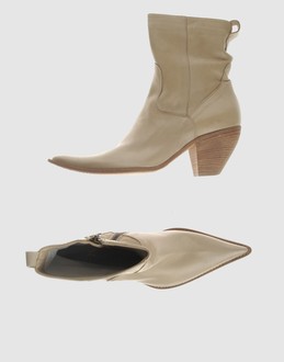 JFK - CHAUSSURES - Bottines sur YOOX.COM