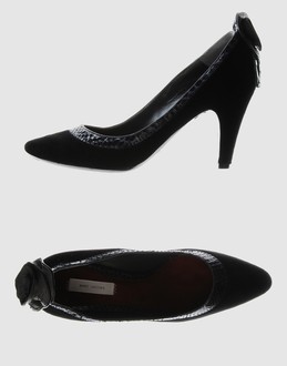 MARC JACOBS - CHAUSSURES - Escarpins sur YOOX.COM