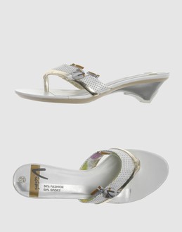 VICINI FASHION SPORT - CHAUSSURES - Sandales � talons sur YOOX.COM