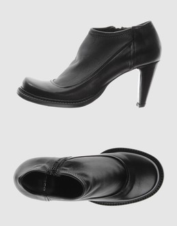 OBELINE - CHAUSSURES - Bottines sur YOOX.COM