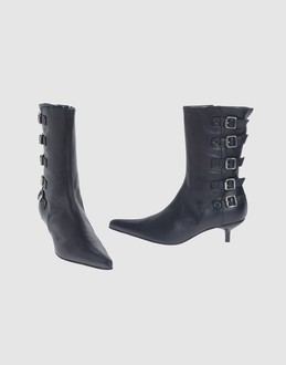 FORNARINA - CHAUSSURES - Bottines sur YOOX.COM