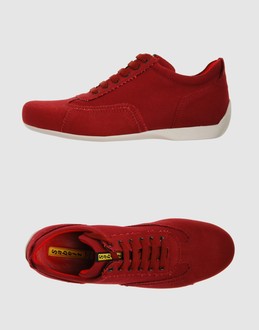 SABELT - レディース - 靴 - スニーカー on YOOX.COM
