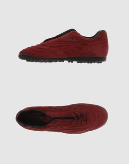 Suede - Laced closure - Rubber nubbed sole - Logo details - Embroidery - Stitch detailing -