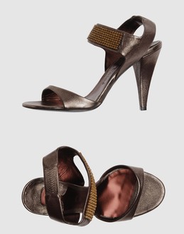 CHLOE' - レディース - 靴 - ヒール付きサンダル on YOOX.COM
