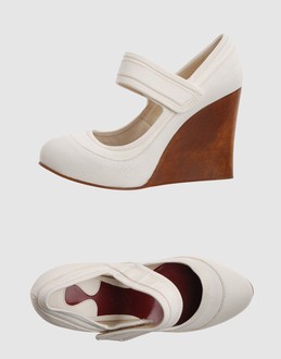 Chloe' Women - Footwear - Wedge Chloe' on YOOX :  wedge leather white chloe