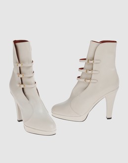 Marc jacobs Women - Footwear - Ankle boots Marc jacobs on YOOX :  platform leather white ankle boots
