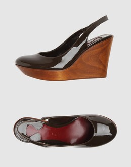 CHLOE' Women - Footwear - Wedge CHLOE' on YOOX :  pumps slingbacks patent leather wedge chloe