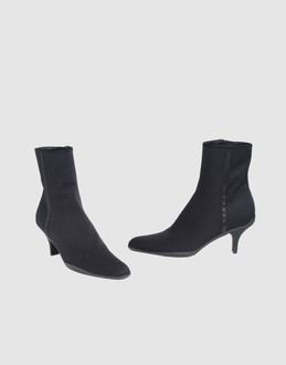 PRADA SPORT - ���f�B�[�X - �C - �V���[�g�u�[�c on YOOX.COM 
