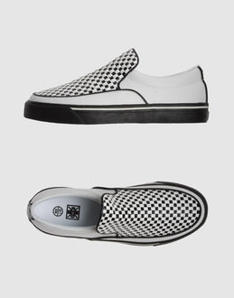 TUK - CALZATURE - Sneakers - su YOOX.COM