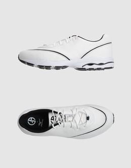 GIORGIO ARMANI by MIZUNO Chaussures Sneakers