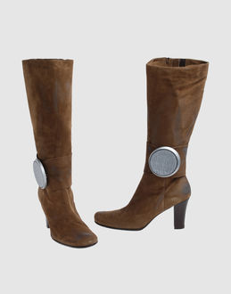 ALEXANDRA CALZATURE Stivali su YOOX.COM