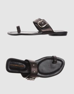 OROSCURO Chaussures Tongs