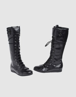 FENDI - ���f�B�[�X - �C - �u�[�c on YOOX.COM 