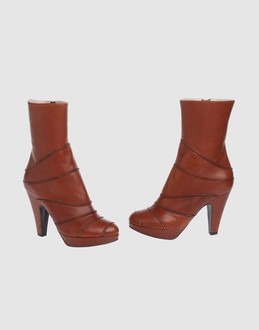 L' autre chose Women - Footwear - Ankle boots L' autre chose on YOOX :  leather modern chair ankle boots boots