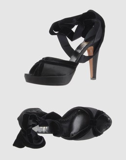 CHEAP & CHIC MOSCHINO - ���f�B�[�X - �C - �q�[���t���T���_�� on YOOX.COM