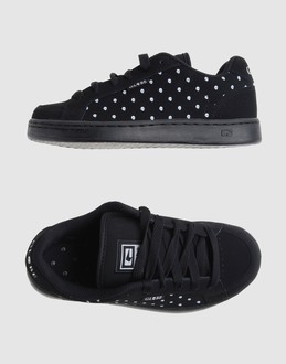 GLOBE CALZATURE Sneakers su YOOX.COM