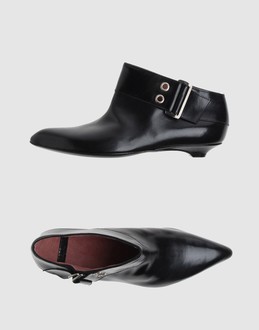 ANTEPRIMA Women - Footwear - Ankle boots ANTEPRIMA on YOOX :  black ankle boots anteprima buckle
