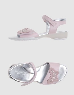MIRELLA PIU CALZATURE Sandali su YOOX.COM