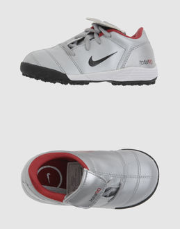 NIKE - CHAUSSURES - Sneakers - sur YOOX.COM