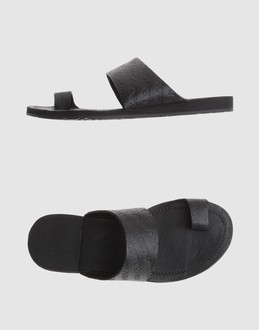 Emporio armani chaussures tongs