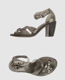 OXS CALZATURE Sandali con tacco su YOOXCOM