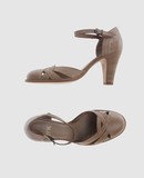 JFK CALZATURE Decolletes su YOOXCOM
